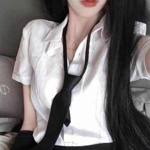 水瓶座女孩